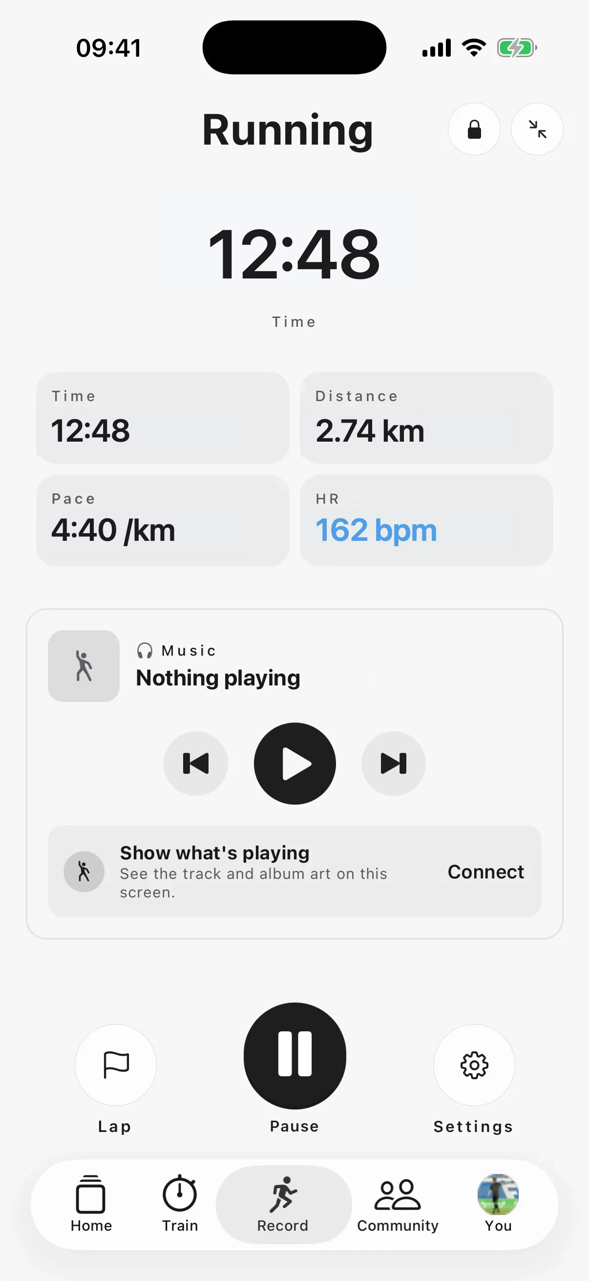 Recording a run live in the EVESTRI app